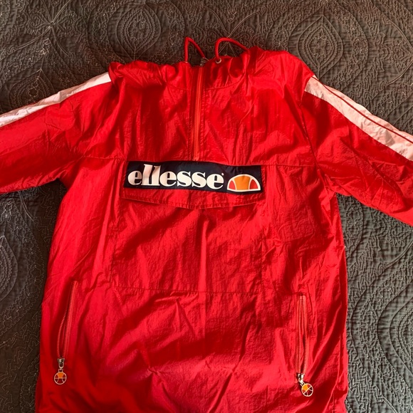 Ellesse Windbreaker - Picture 2 of 3